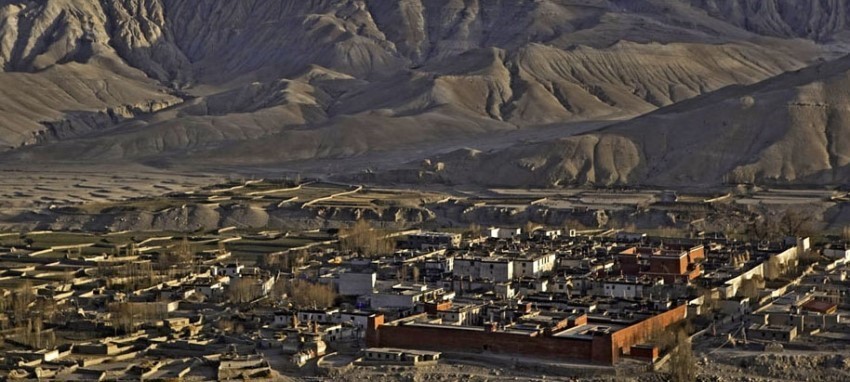 Upper Mustang Circuit trek - Upper Mustang Lomanthang Trekking Nepal