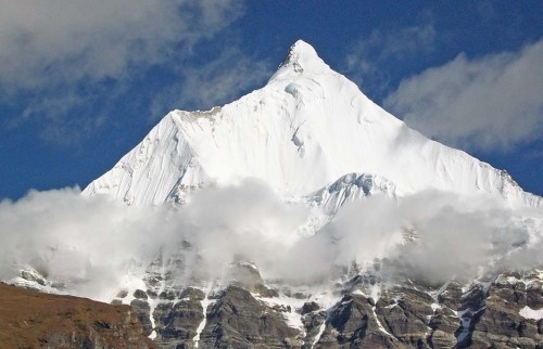 Chomolhari and Lingshi Trek